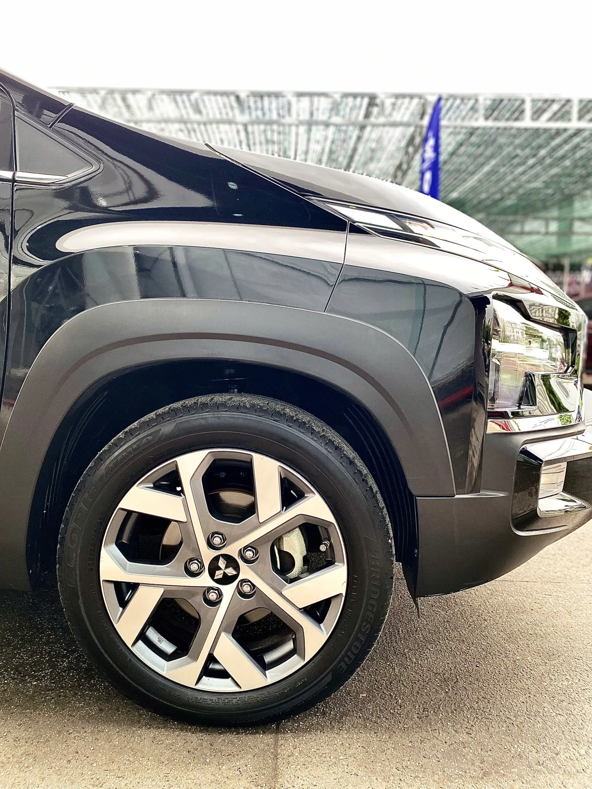 UCAR-Mitsubishi Xpander Cross màu Đen - Ảnh 4