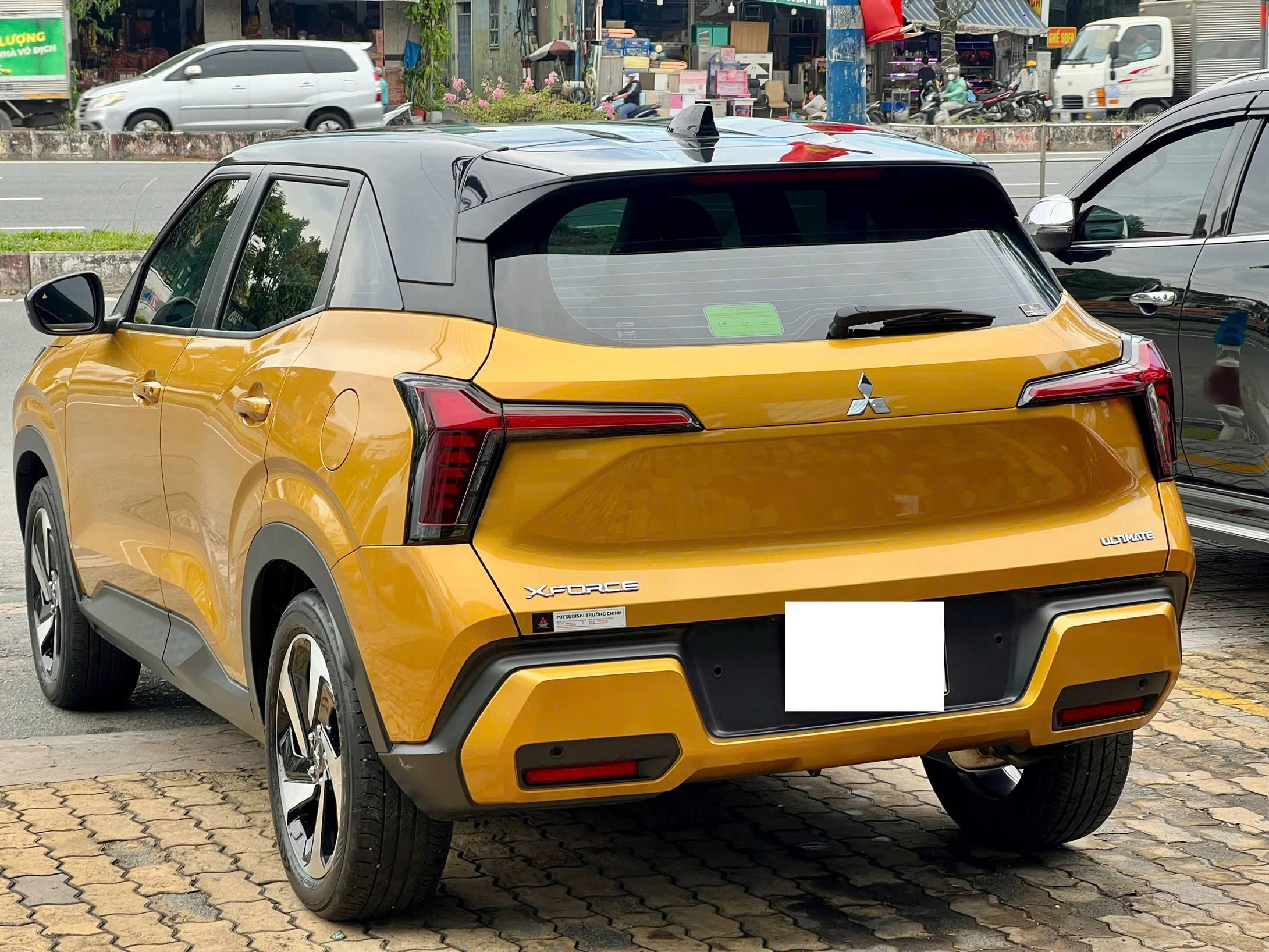 Ucar- XFORCE ULTIMATE màu Vàng đen - Ảnh 3