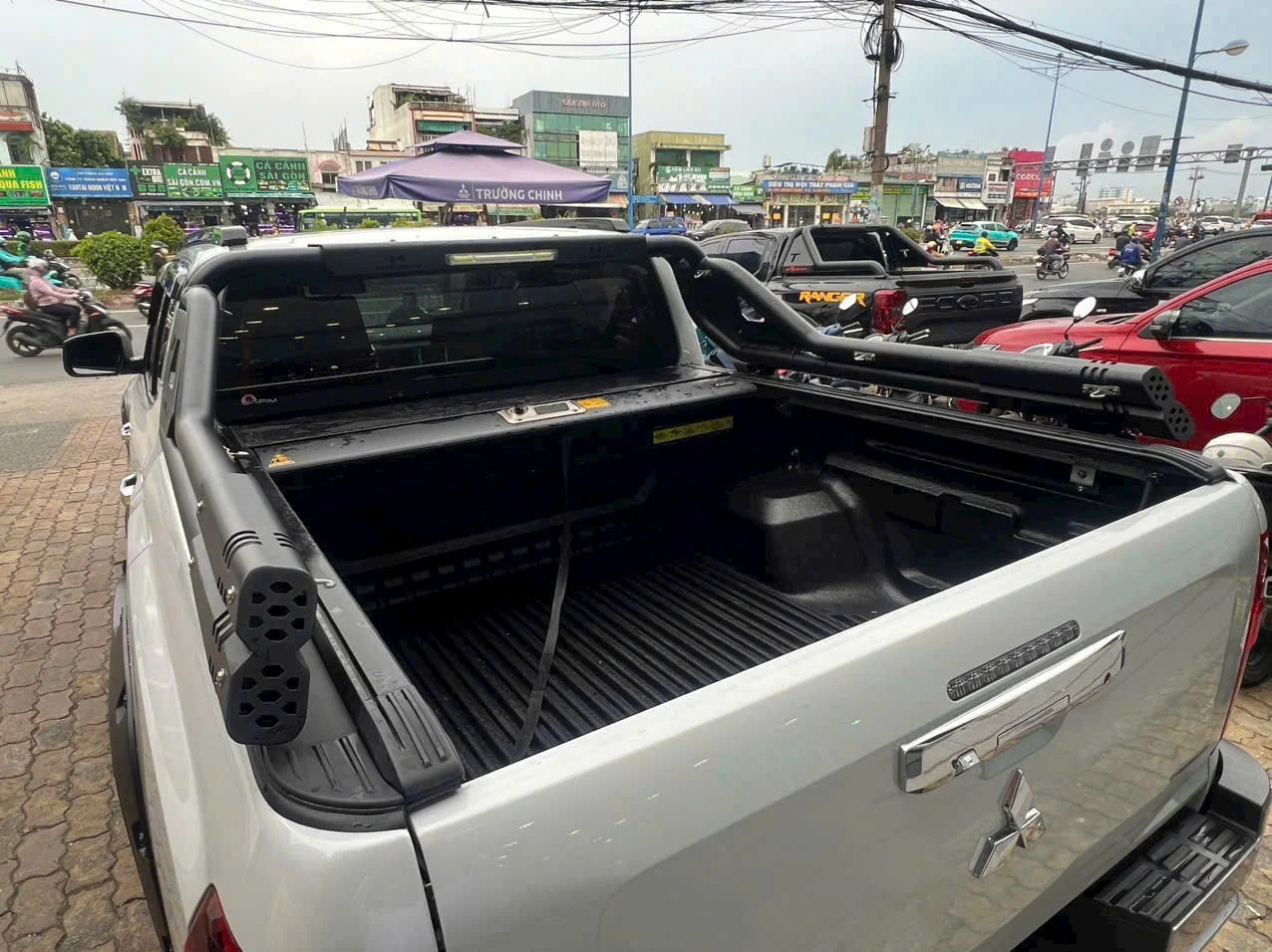 UCAR-Mitsubishi Triton GLX 4X2AT- Sản xuất năm 2025 - Ảnh 4